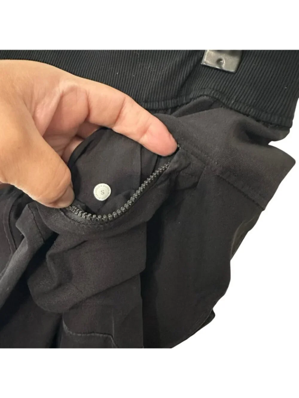 Lululemon Joggers Men’s S Small Black ABC Warpstreme Elastic Waist Tapered Pants